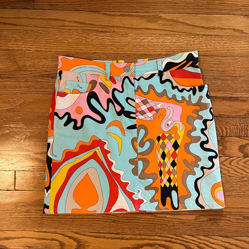 Pucci mini skirt